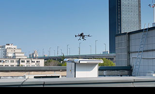 高效監控方案：固定攝像頭vs安防巡邏無人機