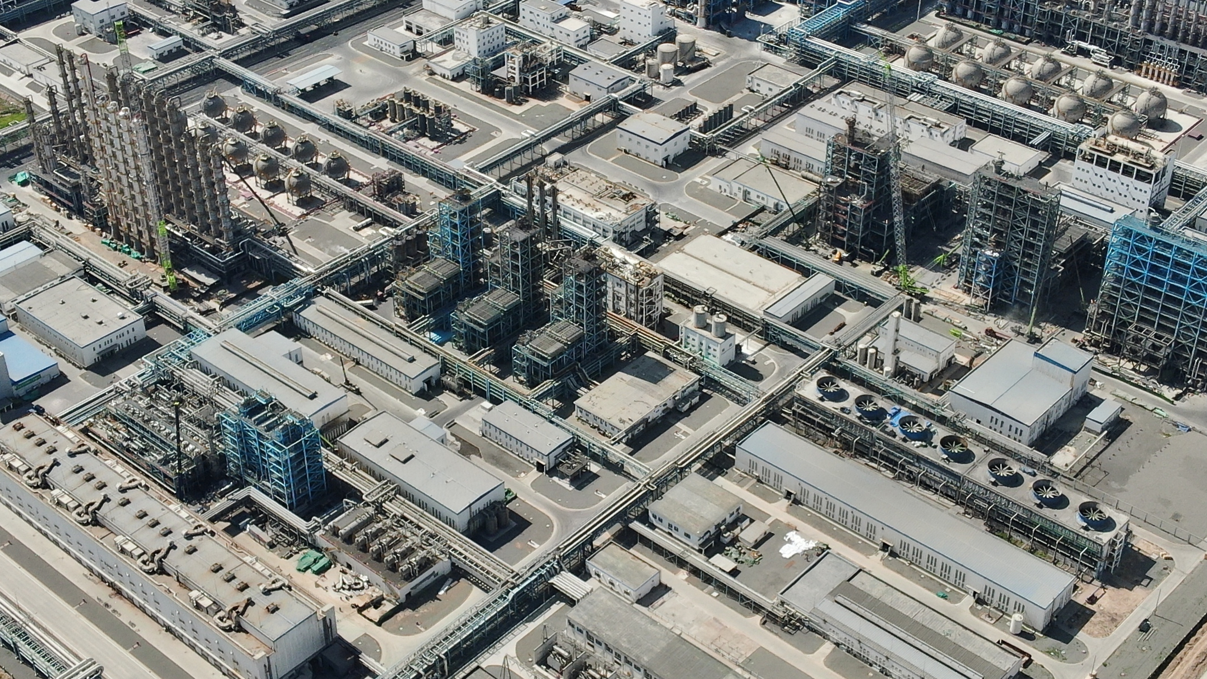 園區(qū)無人機巡檢覆蓋20+罐區(qū)，低空新質(zhì)生產(chǎn)力助推安全監(jiān)管